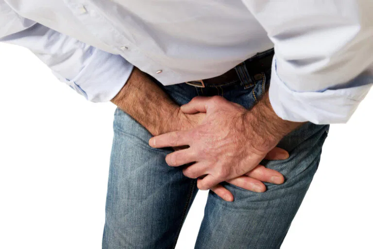 هل دوالي الخصية تزول مع الوقت؟