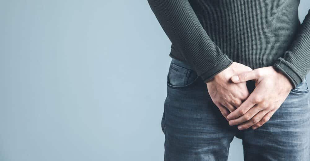 هل عدم القذف يسبب دوالي الخصية؟ علاقة القذف بصحة الخصيتين