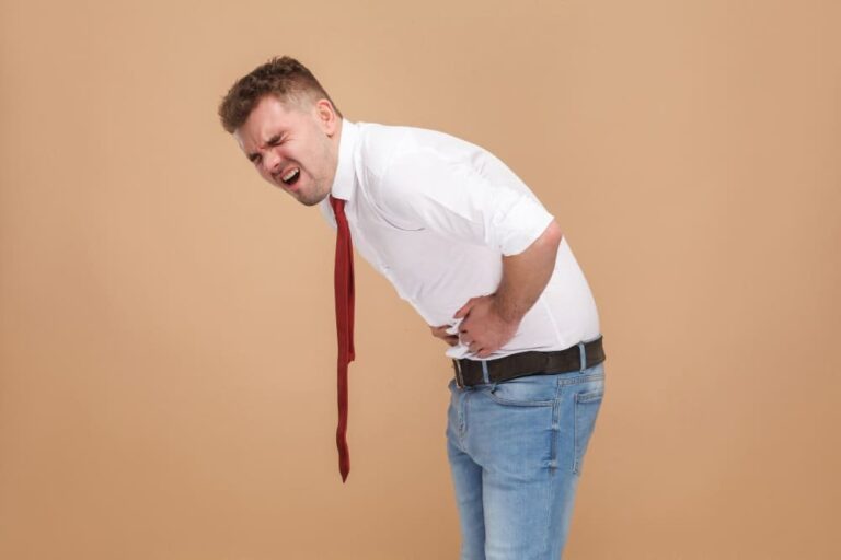 هل يمكن الشفاء من دوالي الخصية بدون جراحة؟